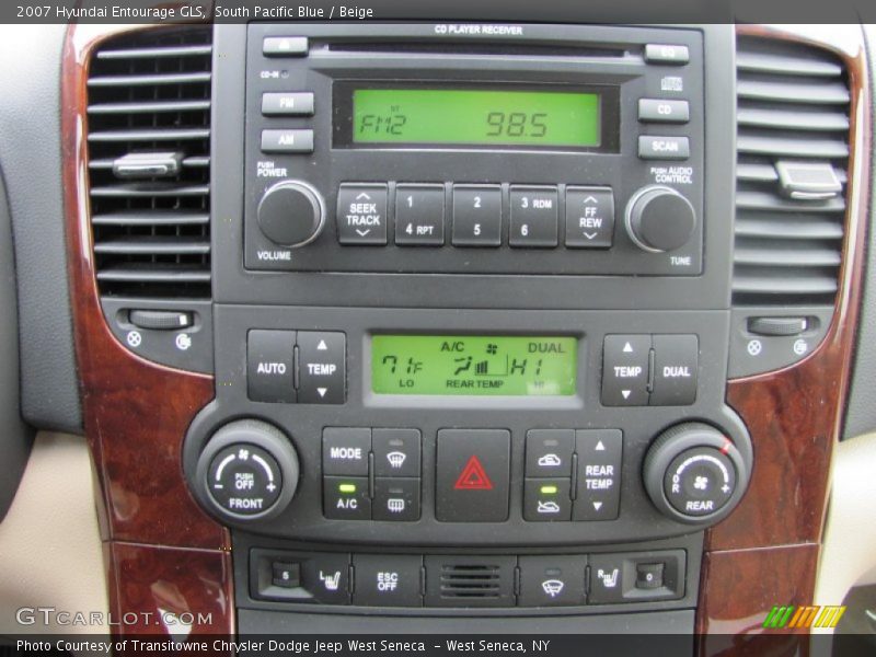 South Pacific Blue / Beige 2007 Hyundai Entourage GLS