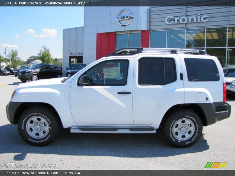 Avalanche White / Gray 2011 Nissan Xterra X