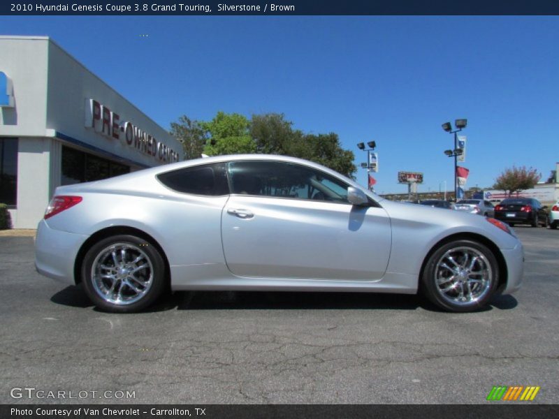 Silverstone / Brown 2010 Hyundai Genesis Coupe 3.8 Grand Touring