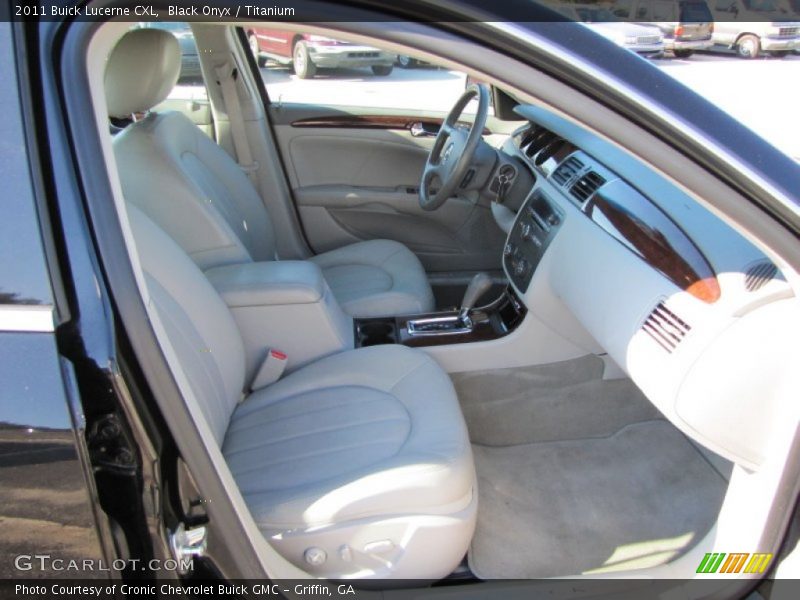Black Onyx / Titanium 2011 Buick Lucerne CXL