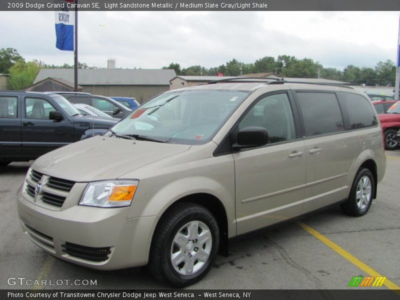 Light Sandstone Metallic / Medium Slate Gray/Light Shale 2009 Dodge Grand Caravan SE