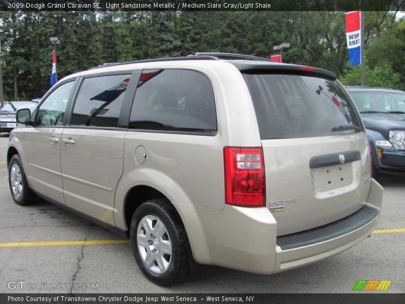 Light Sandstone Metallic / Medium Slate Gray/Light Shale 2009 Dodge Grand Caravan SE