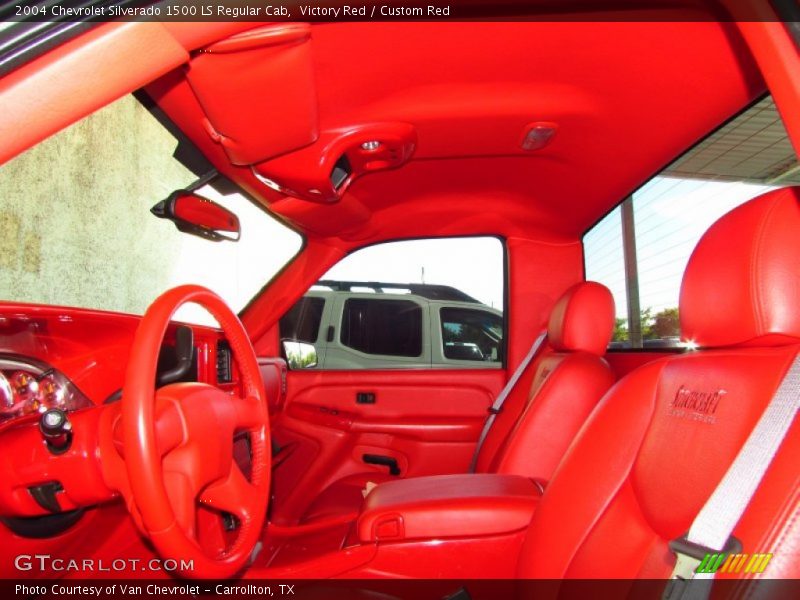 Victory Red / Custom Red 2004 Chevrolet Silverado 1500 LS Regular Cab