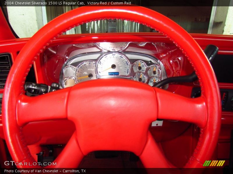 Victory Red / Custom Red 2004 Chevrolet Silverado 1500 LS Regular Cab