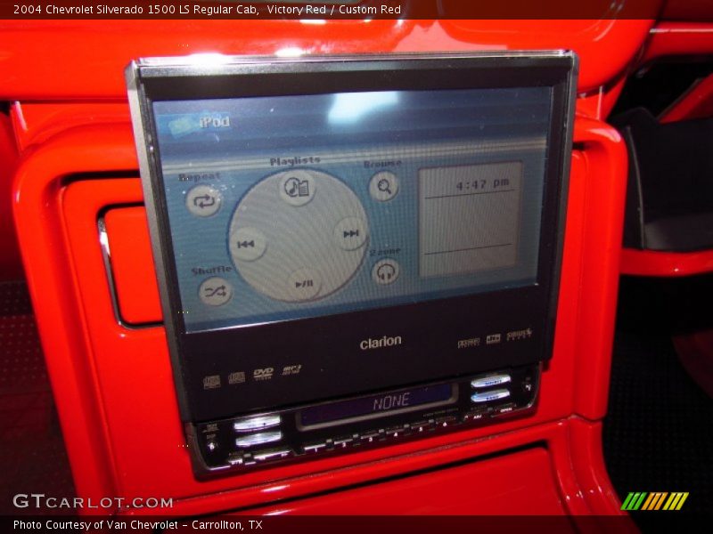 Victory Red / Custom Red 2004 Chevrolet Silverado 1500 LS Regular Cab