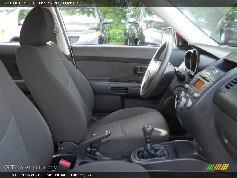 Bright Silver / Black Cloth 2010 Kia Soul 1.6