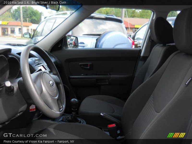 Bright Silver / Black Cloth 2010 Kia Soul 1.6