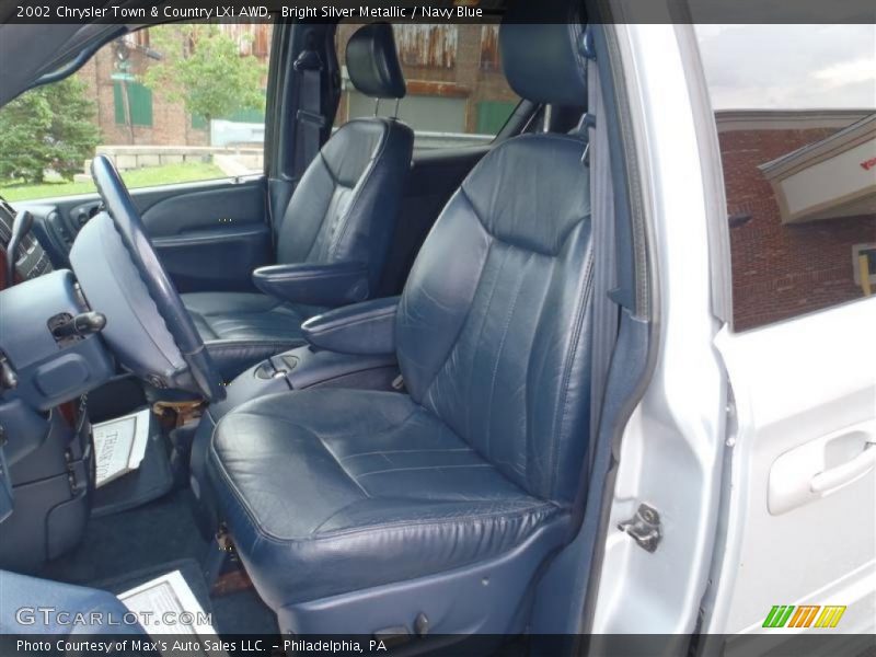  2002 Town & Country LXi AWD Navy Blue Interior