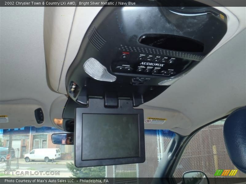 Bright Silver Metallic / Navy Blue 2002 Chrysler Town & Country LXi AWD