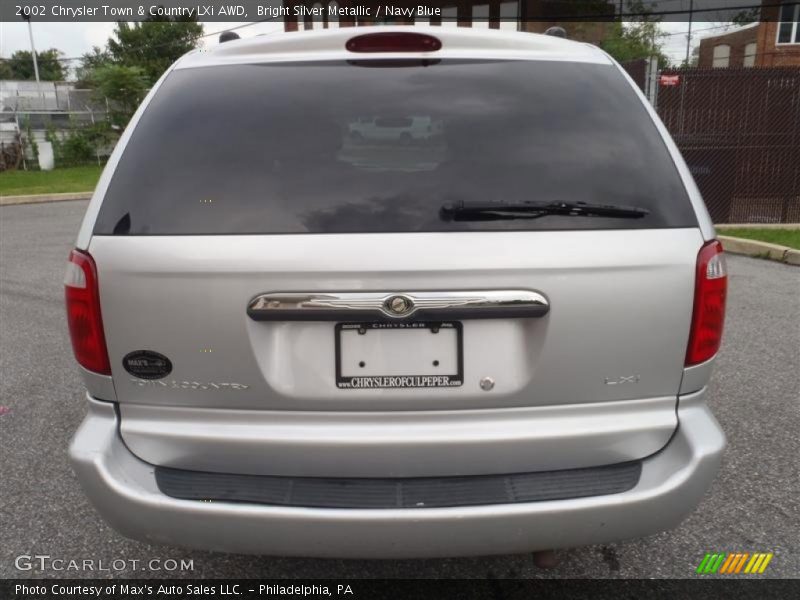  2002 Town & Country LXi AWD Bright Silver Metallic