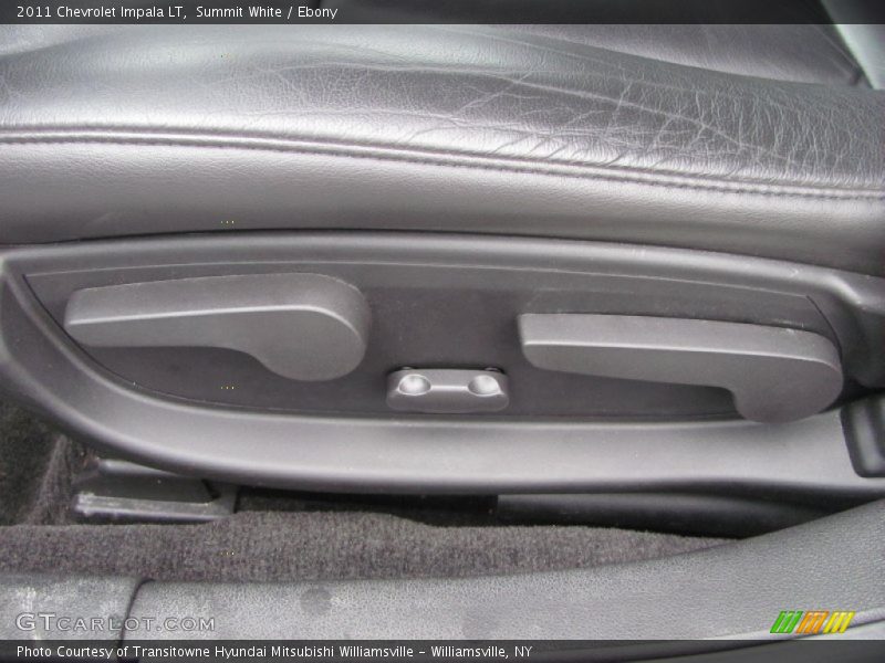 Summit White / Ebony 2011 Chevrolet Impala LT