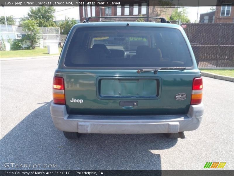 Moss Green Pearl / Camel 1997 Jeep Grand Cherokee Laredo 4x4