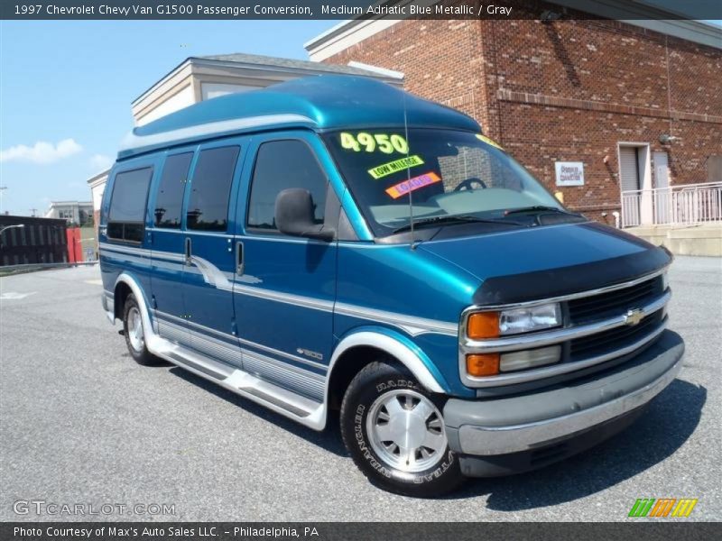 Front 3/4 View of 1997 Chevy Van G1500 Passenger Conversion