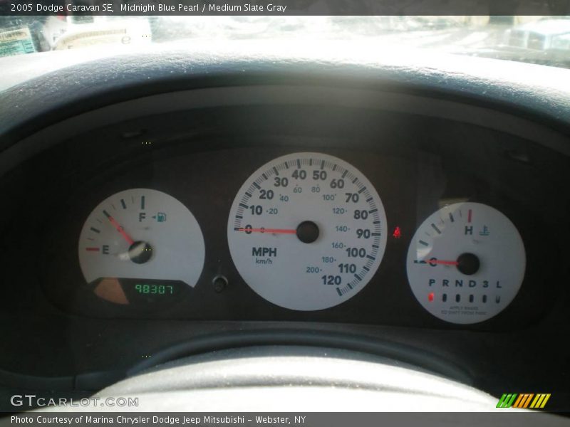 Midnight Blue Pearl / Medium Slate Gray 2005 Dodge Caravan SE