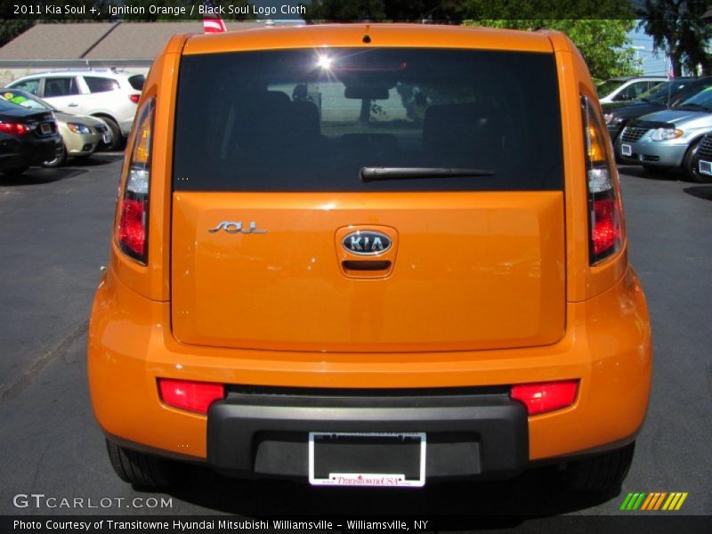 Ignition Orange / Black Soul Logo Cloth 2011 Kia Soul +