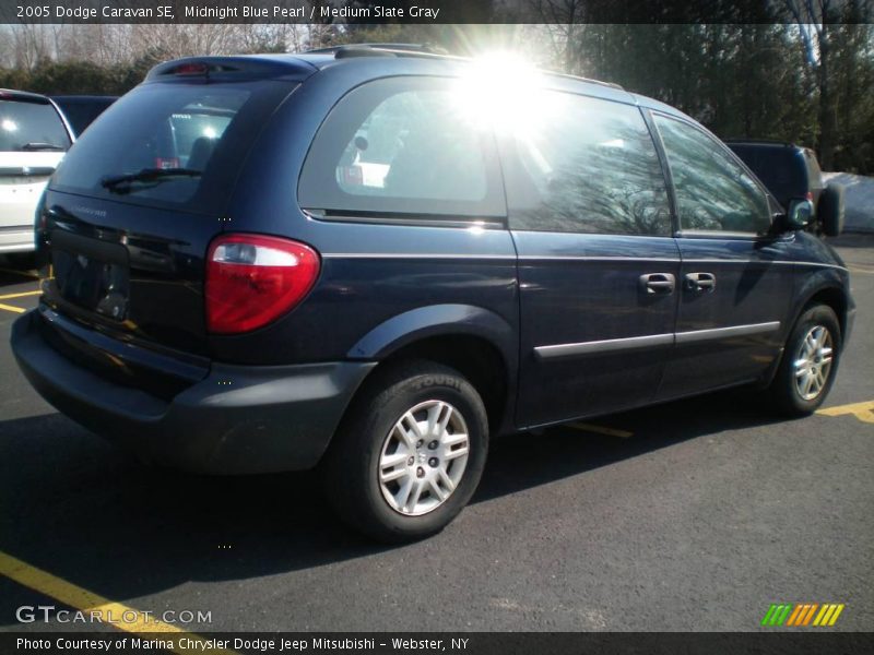 Midnight Blue Pearl / Medium Slate Gray 2005 Dodge Caravan SE