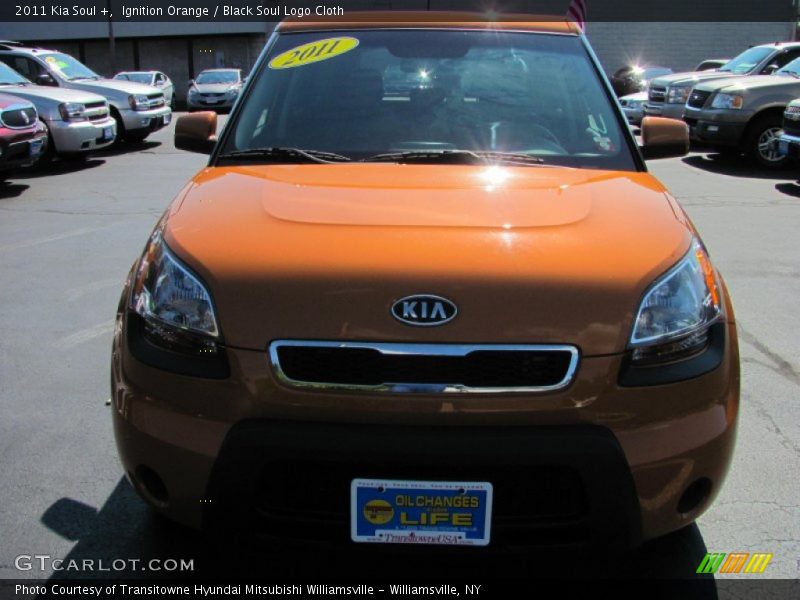 Ignition Orange / Black Soul Logo Cloth 2011 Kia Soul +