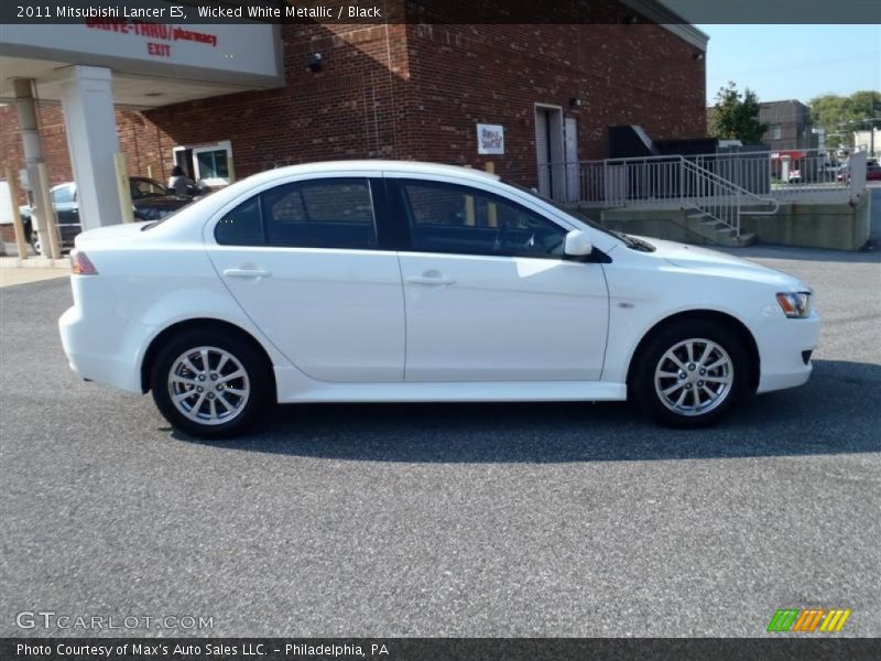 Wicked White Metallic / Black 2011 Mitsubishi Lancer ES