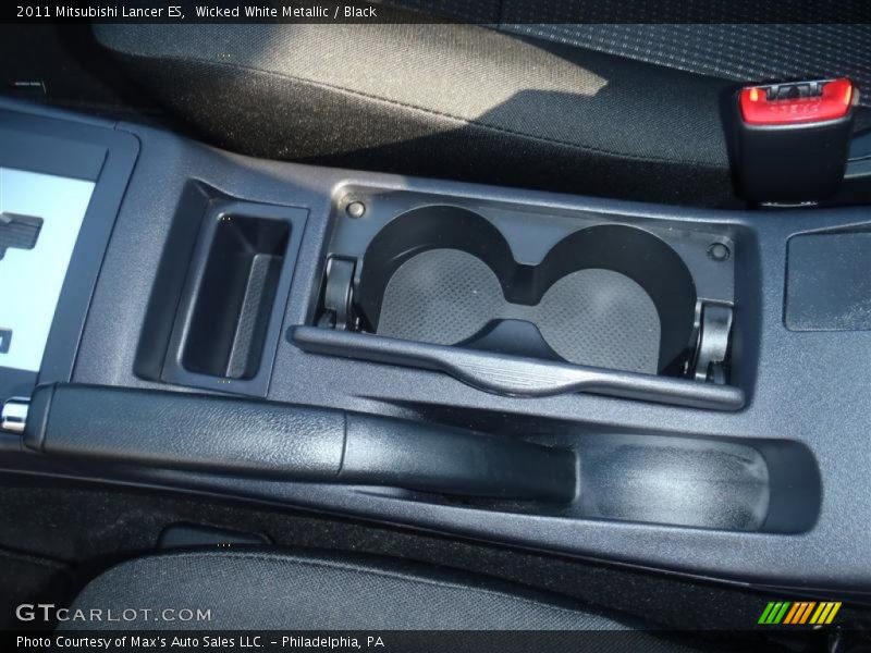 Wicked White Metallic / Black 2011 Mitsubishi Lancer ES