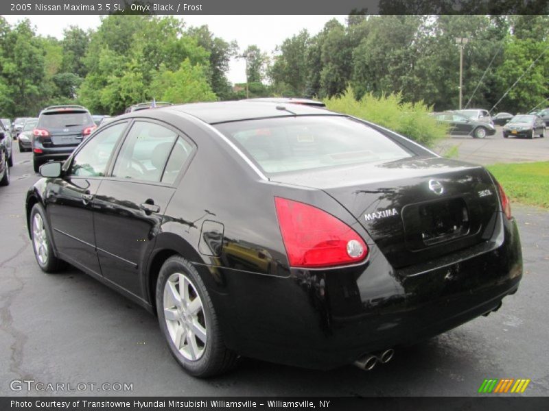 Onyx Black / Frost 2005 Nissan Maxima 3.5 SL