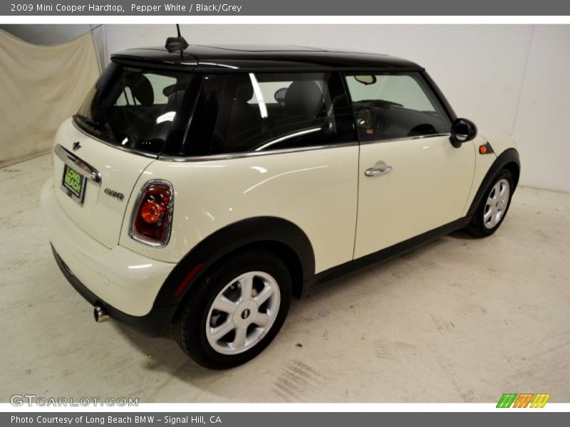 Pepper White / Black/Grey 2009 Mini Cooper Hardtop