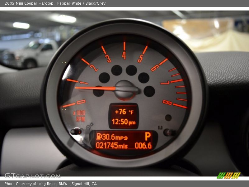Pepper White / Black/Grey 2009 Mini Cooper Hardtop