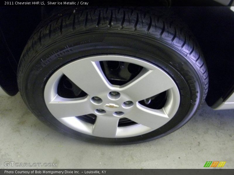 Silver Ice Metallic / Gray 2011 Chevrolet HHR LS