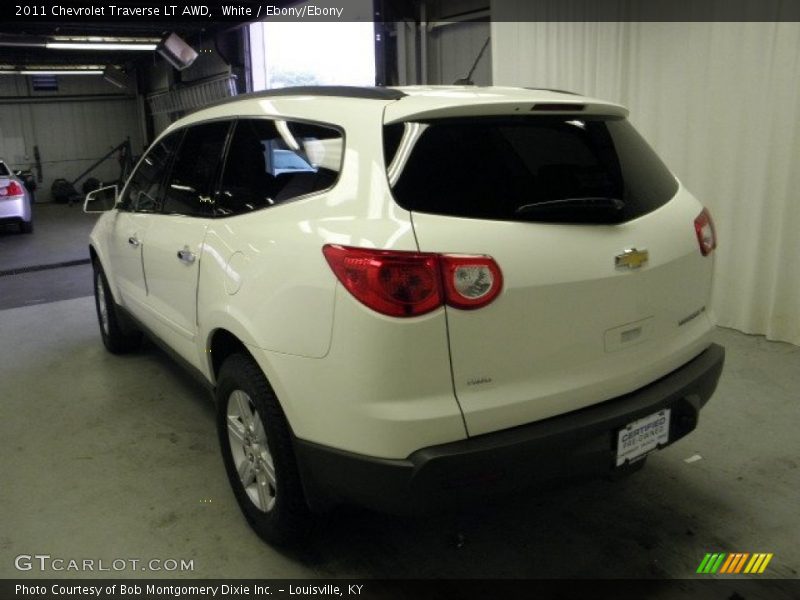 White / Ebony/Ebony 2011 Chevrolet Traverse LT AWD