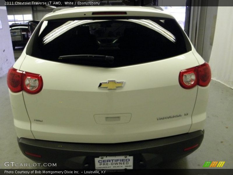 White / Ebony/Ebony 2011 Chevrolet Traverse LT AWD