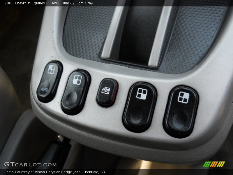 Black / Light Gray 2005 Chevrolet Equinox LT AWD