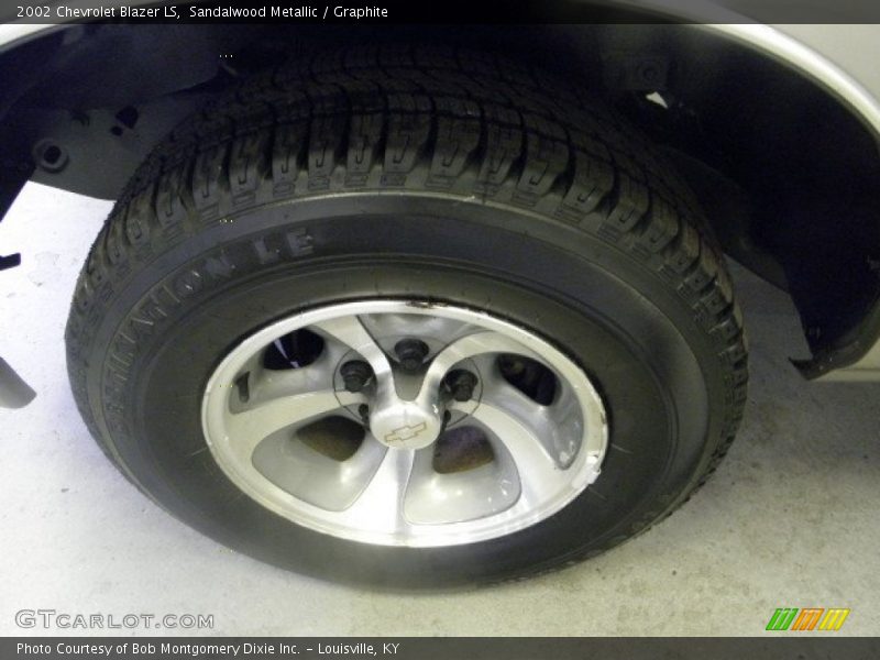 Sandalwood Metallic / Graphite 2002 Chevrolet Blazer LS