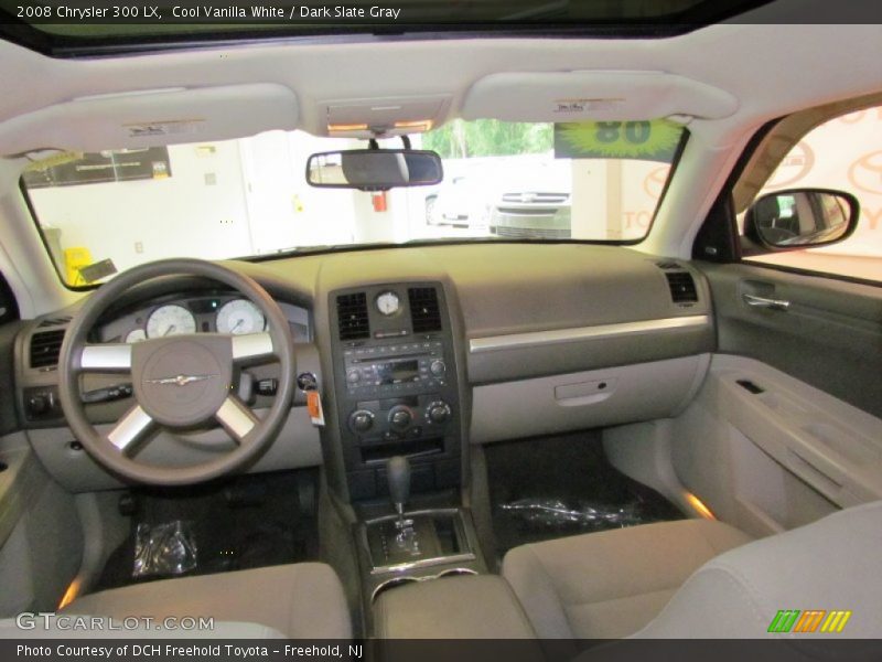 Cool Vanilla White / Dark Slate Gray 2008 Chrysler 300 LX