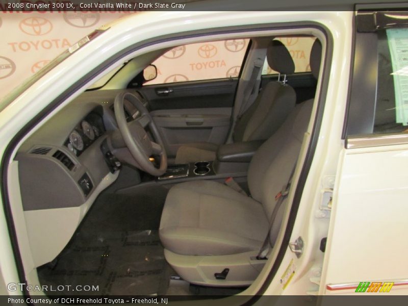 Cool Vanilla White / Dark Slate Gray 2008 Chrysler 300 LX