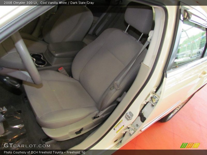 Cool Vanilla White / Dark Slate Gray 2008 Chrysler 300 LX