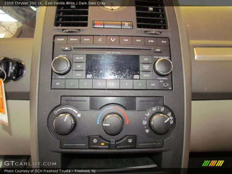 Cool Vanilla White / Dark Slate Gray 2008 Chrysler 300 LX