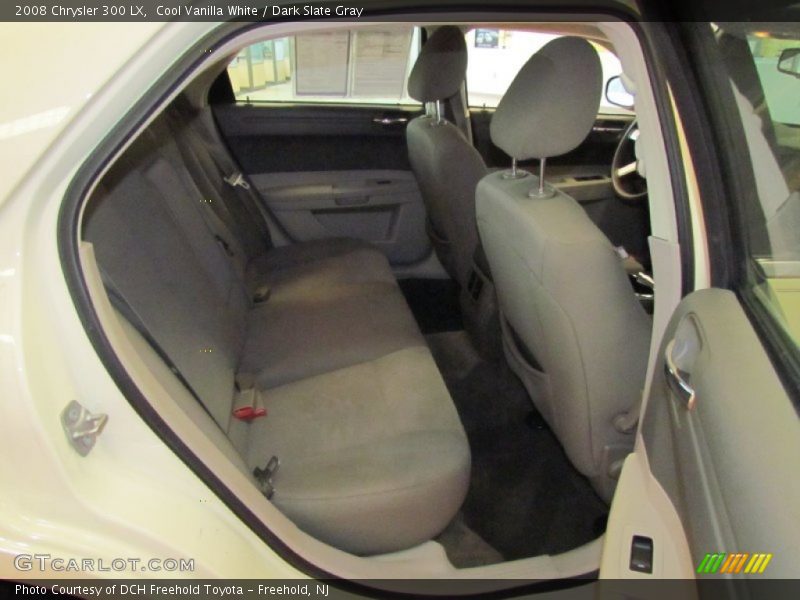 Cool Vanilla White / Dark Slate Gray 2008 Chrysler 300 LX