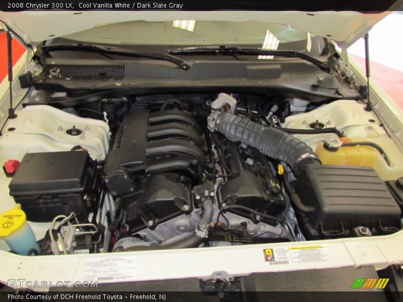 Cool Vanilla White / Dark Slate Gray 2008 Chrysler 300 LX