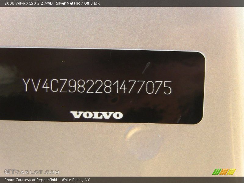 Silver Metallic / Off Black 2008 Volvo XC90 3.2 AWD
