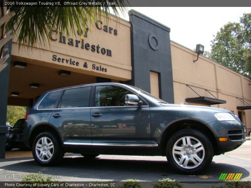 Offroad Grey Metallic / Teak 2006 Volkswagen Touareg V8