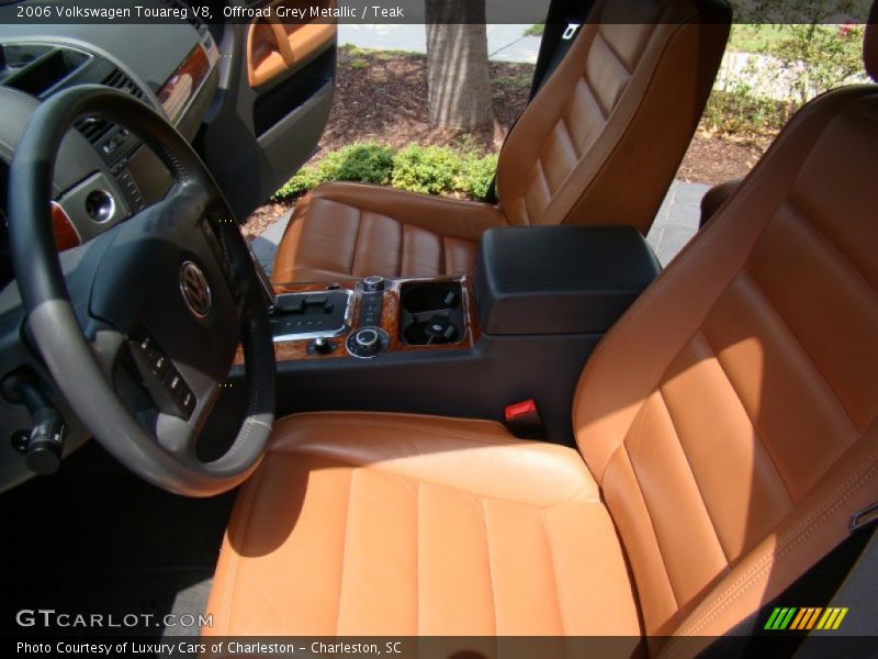 Offroad Grey Metallic / Teak 2006 Volkswagen Touareg V8