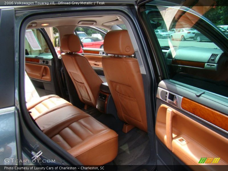 Offroad Grey Metallic / Teak 2006 Volkswagen Touareg V8