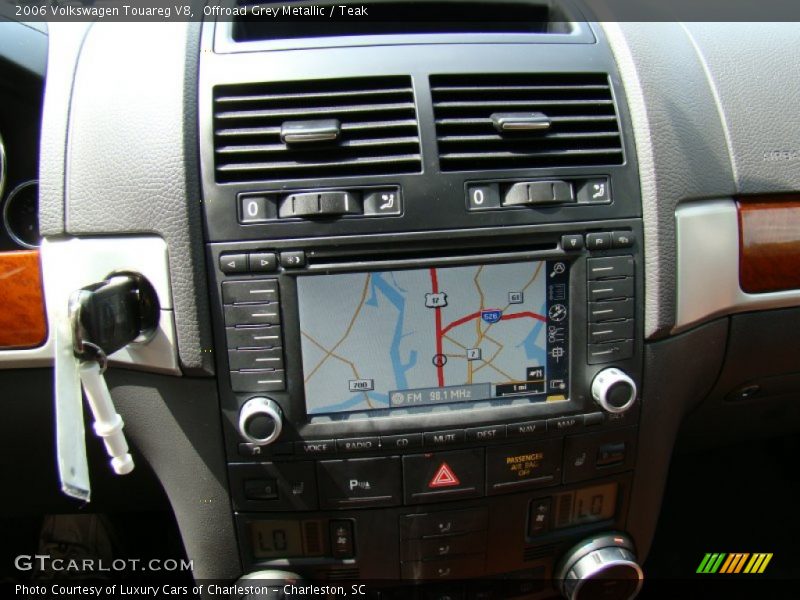 Offroad Grey Metallic / Teak 2006 Volkswagen Touareg V8
