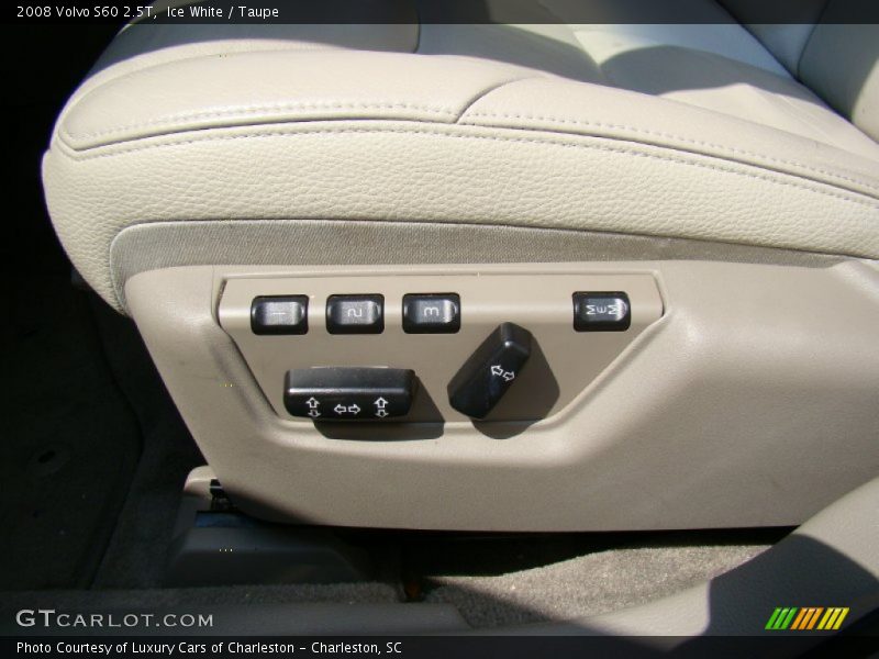 Ice White / Taupe 2008 Volvo S60 2.5T