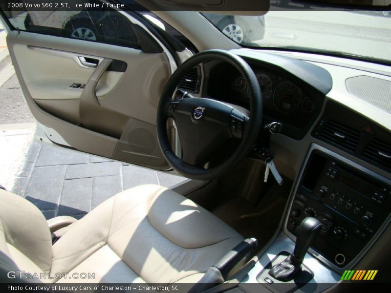 Ice White / Taupe 2008 Volvo S60 2.5T