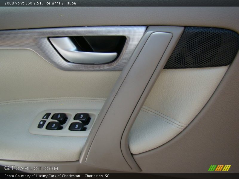 Ice White / Taupe 2008 Volvo S60 2.5T
