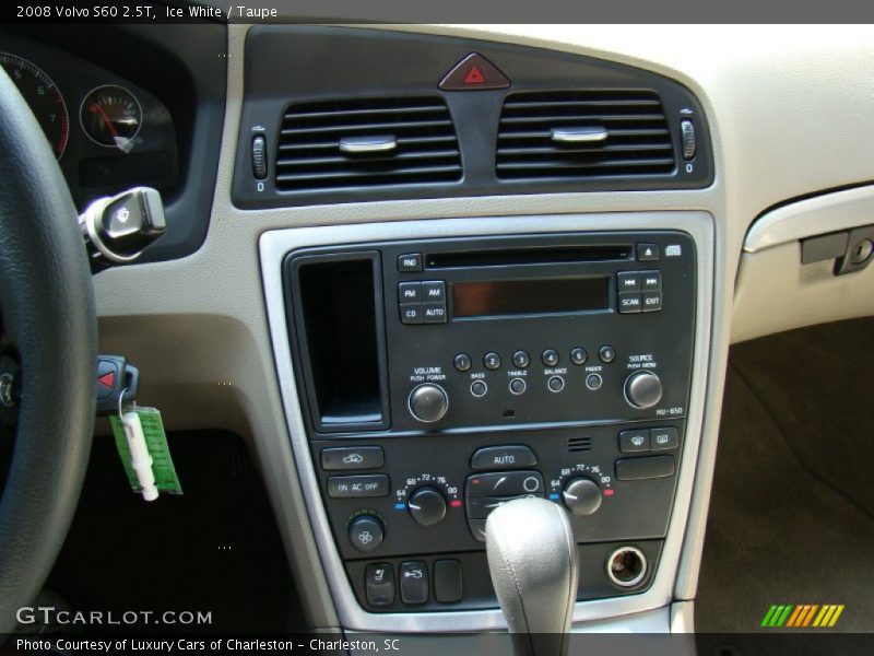 Ice White / Taupe 2008 Volvo S60 2.5T