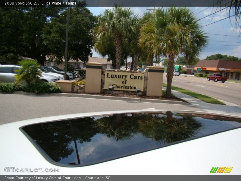 Ice White / Taupe 2008 Volvo S60 2.5T