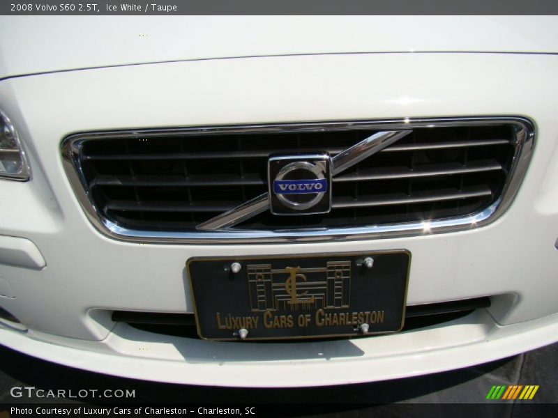 Ice White / Taupe 2008 Volvo S60 2.5T