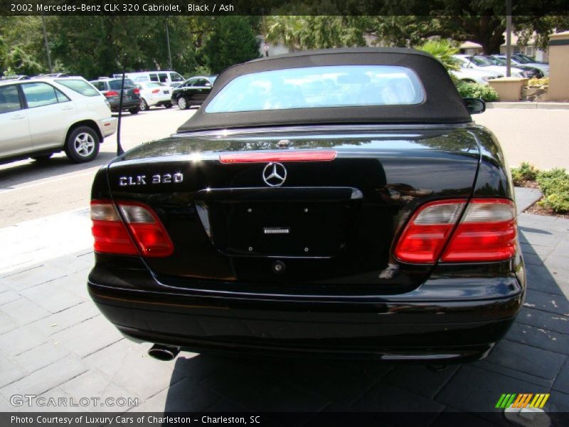Black / Ash 2002 Mercedes-Benz CLK 320 Cabriolet
