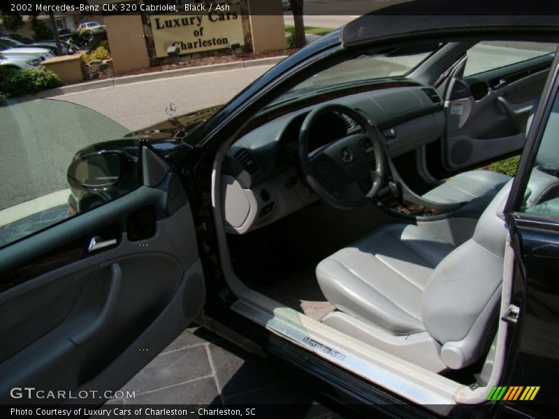 Black / Ash 2002 Mercedes-Benz CLK 320 Cabriolet